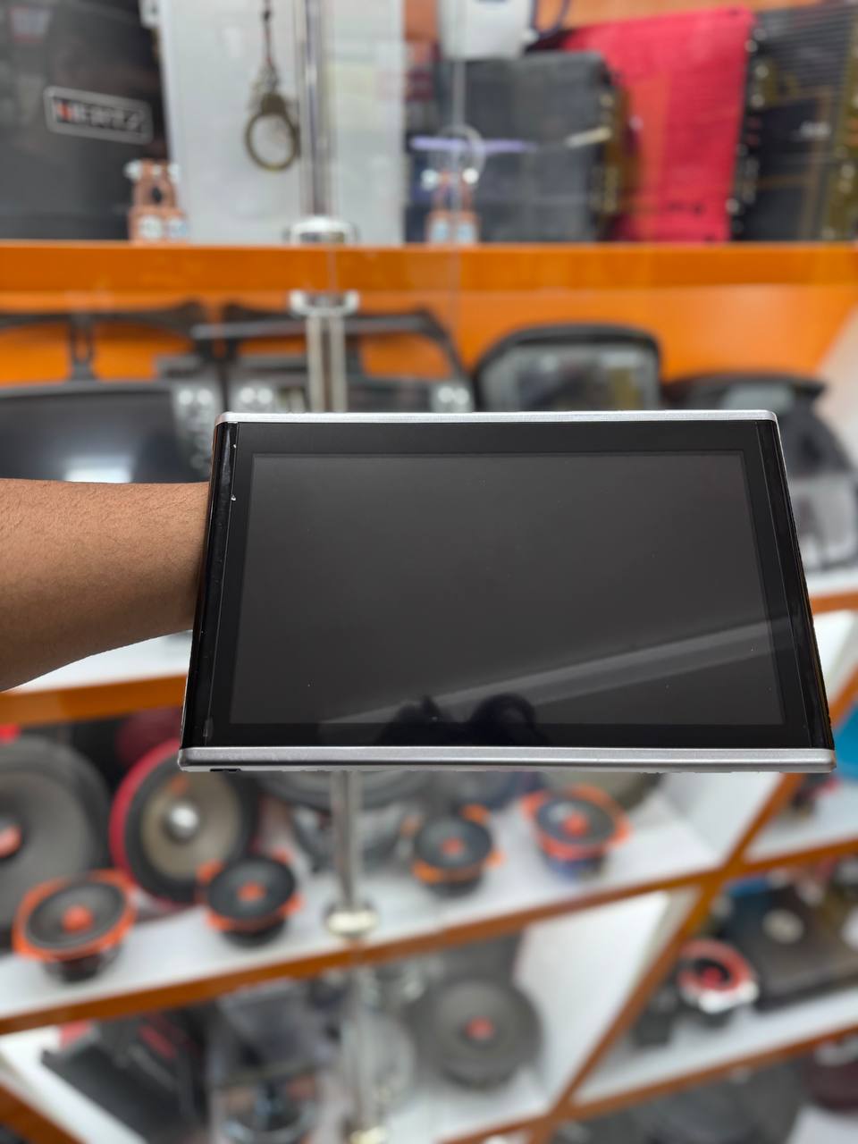 Android rear monitor