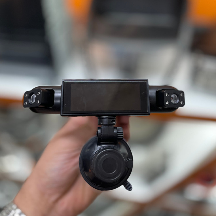 دوربین ثبت حوادث ۴ لنزه وای فای دار مدل DASH CAMERA
